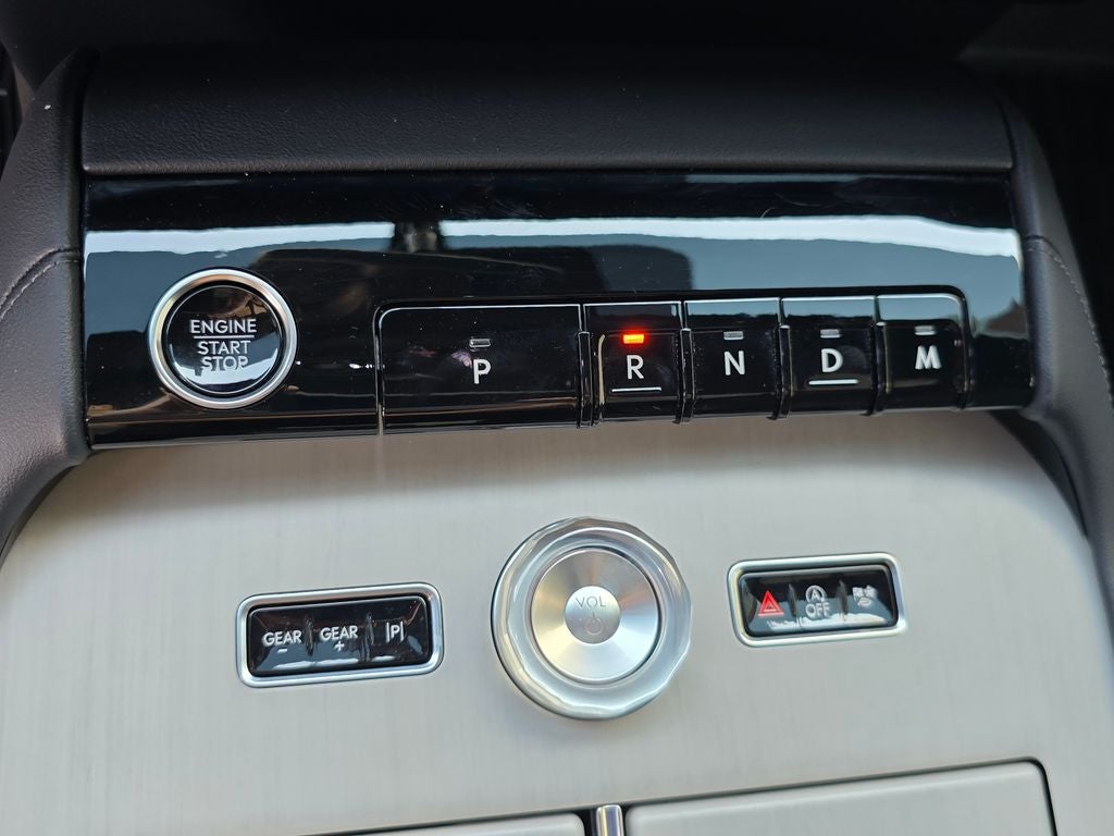 2025 Lincoln Navigator L Reserve