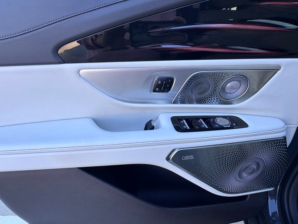 2024 Lincoln Nautilus Black Label