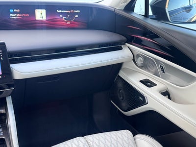 2024 Lincoln Nautilus Black Label