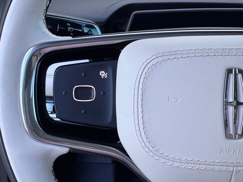 2024 Lincoln Nautilus Black Label