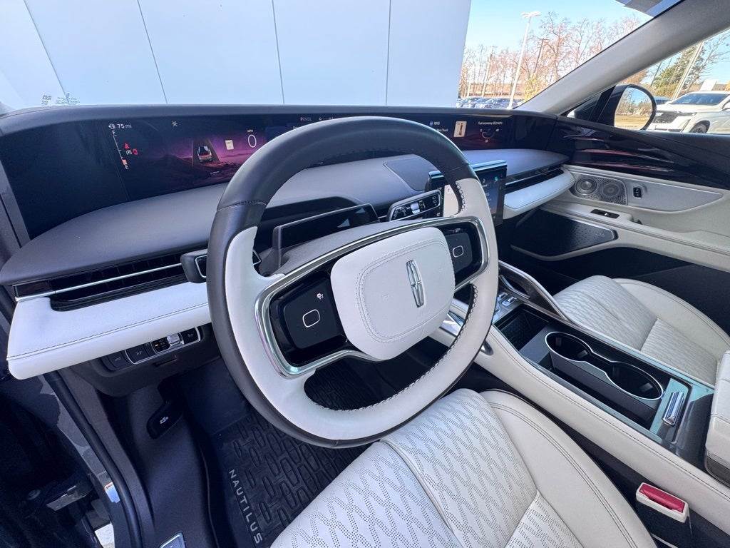 2024 Lincoln Nautilus Black Label