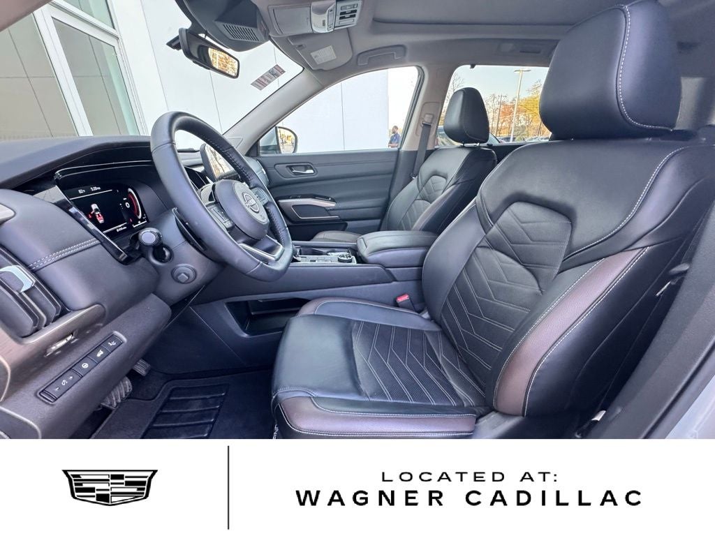 2024 Nissan Pathfinder Platinum