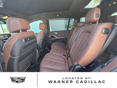 2024 BMW X7 xDrive40i