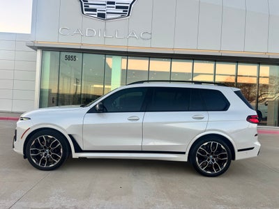 2023 BMW X7 M60i