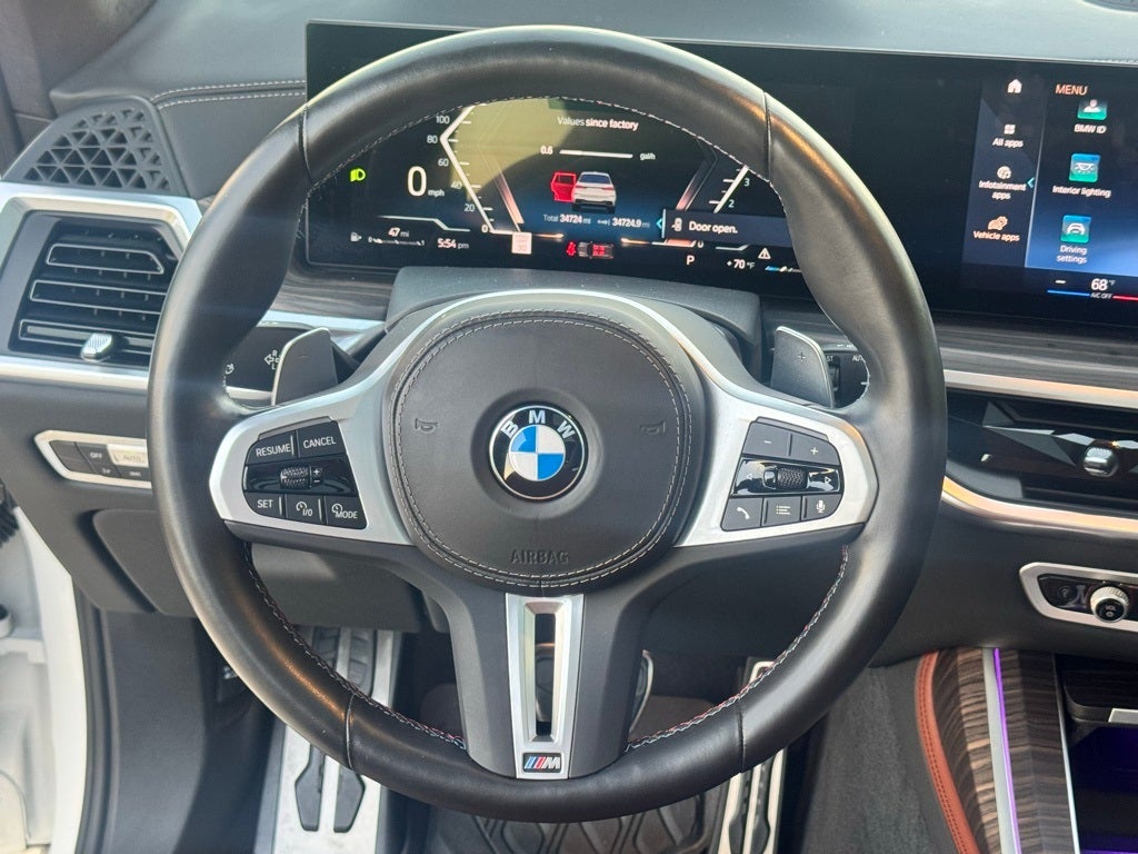 2023 BMW X7 M60i