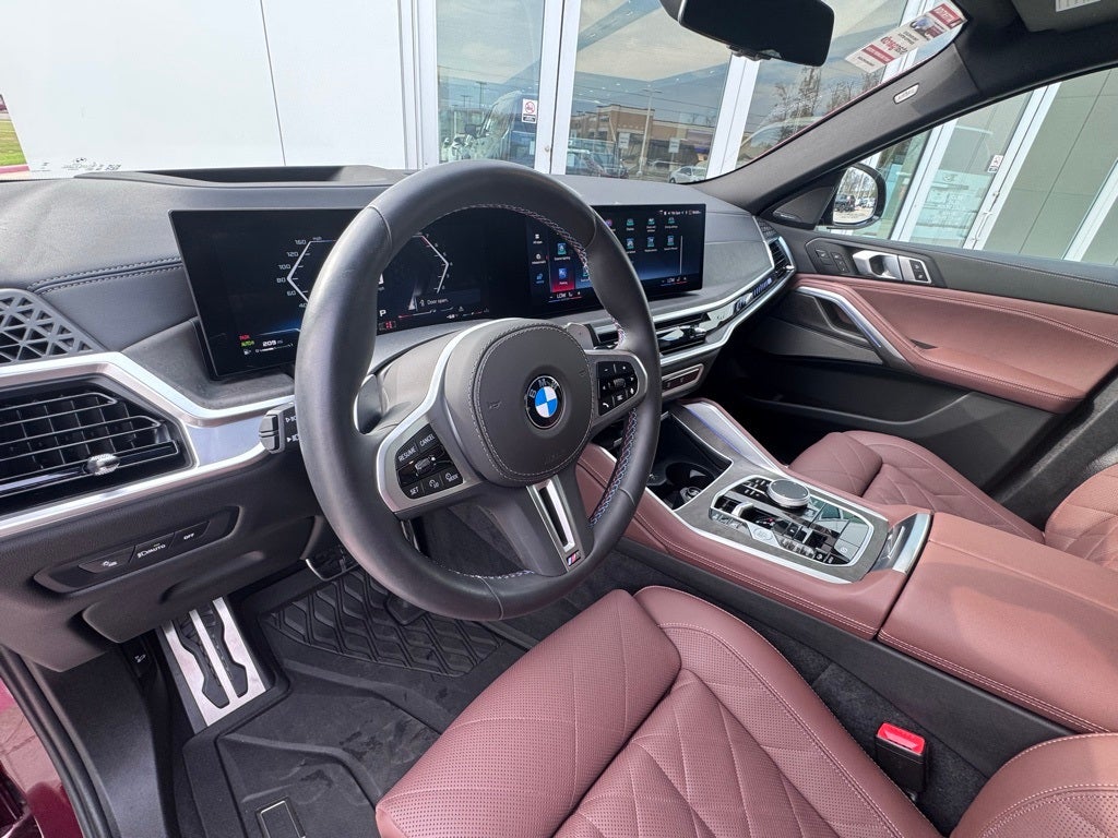 2025 BMW X6 M60i