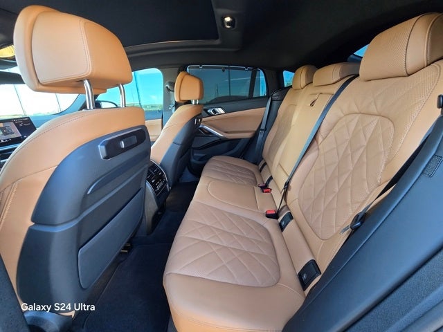 2025 BMW X6 M60i