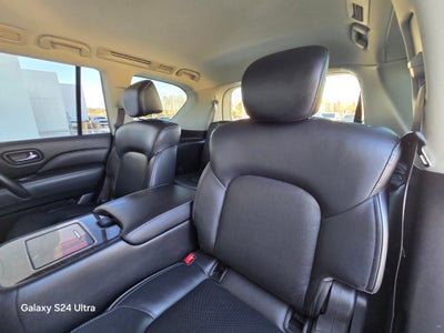 2021 INFINITI QX80 LUXE