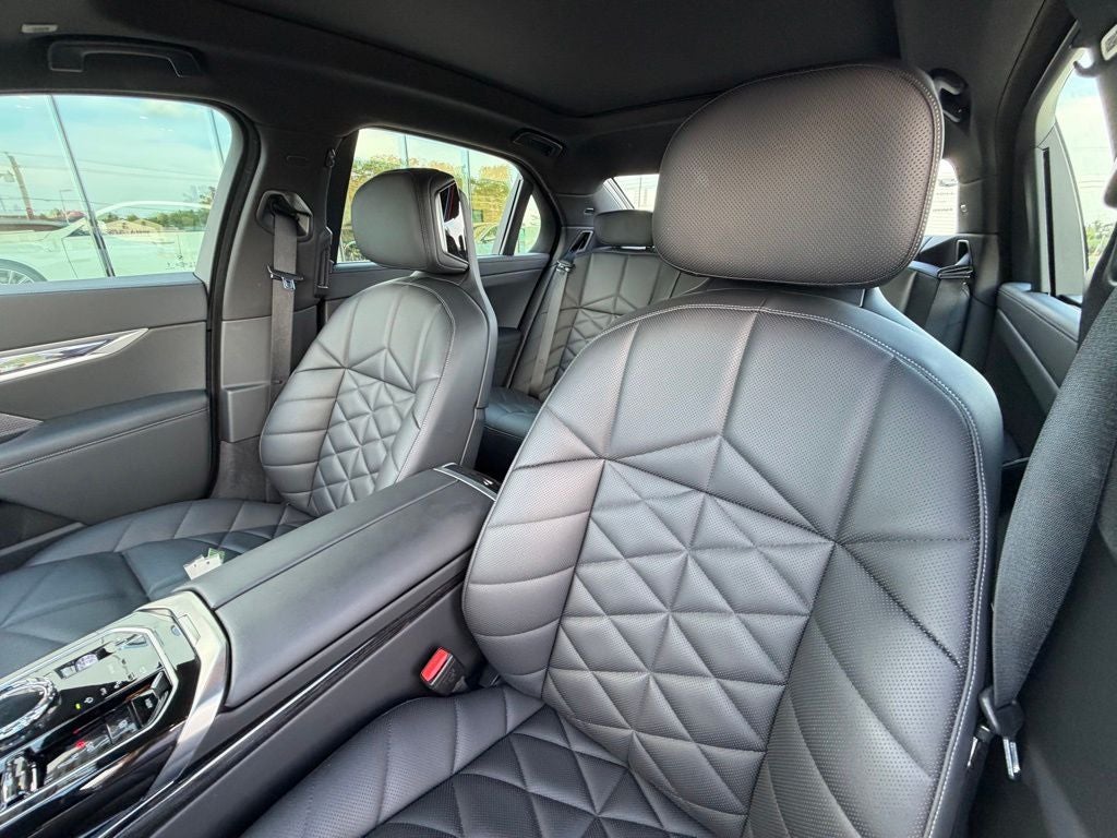 2025 BMW 7 Series 740i xDrive