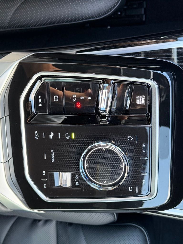 2025 BMW 7 Series 740i xDrive