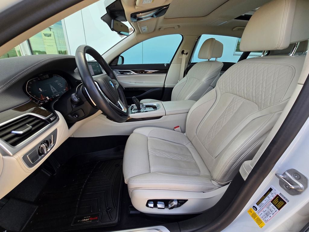 2021 BMW 7 Series 740i