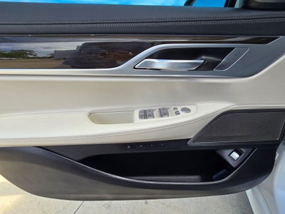 2021 BMW 7 Series 740i