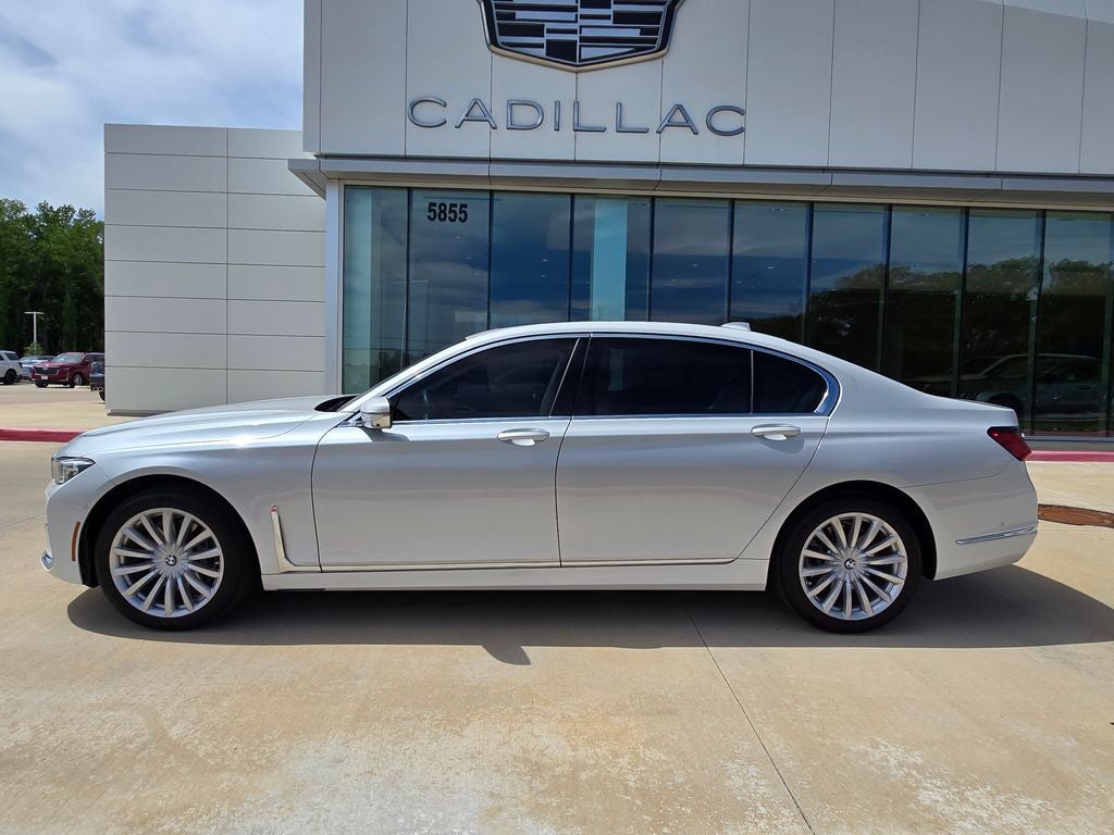 2021 BMW 7 Series 740i