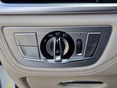 2021 BMW 7 Series 740i