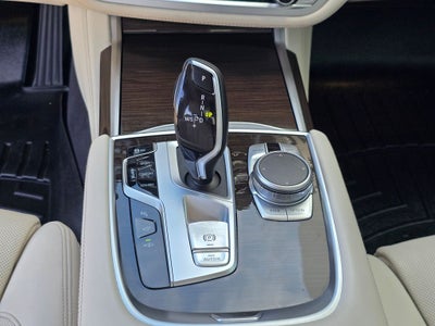2021 BMW 7 Series 740i