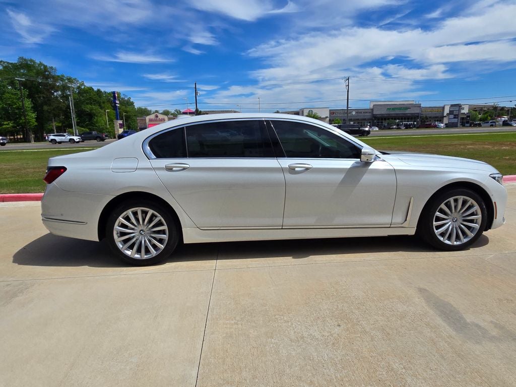 2021 BMW 7 Series 740i