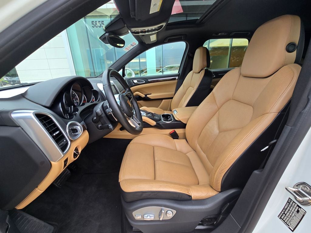 2016 Porsche Cayenne Base