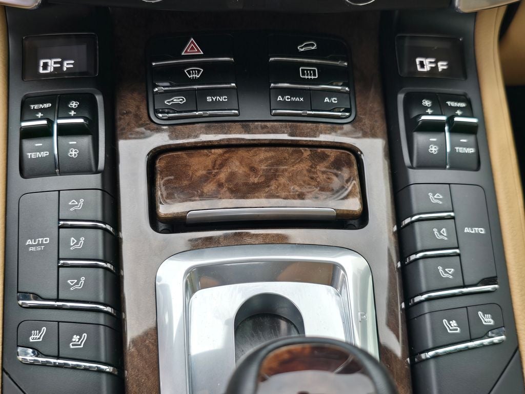 2016 Porsche Cayenne Base
