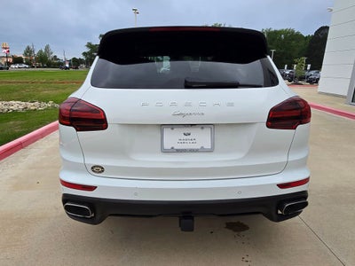 2016 Porsche Cayenne Base