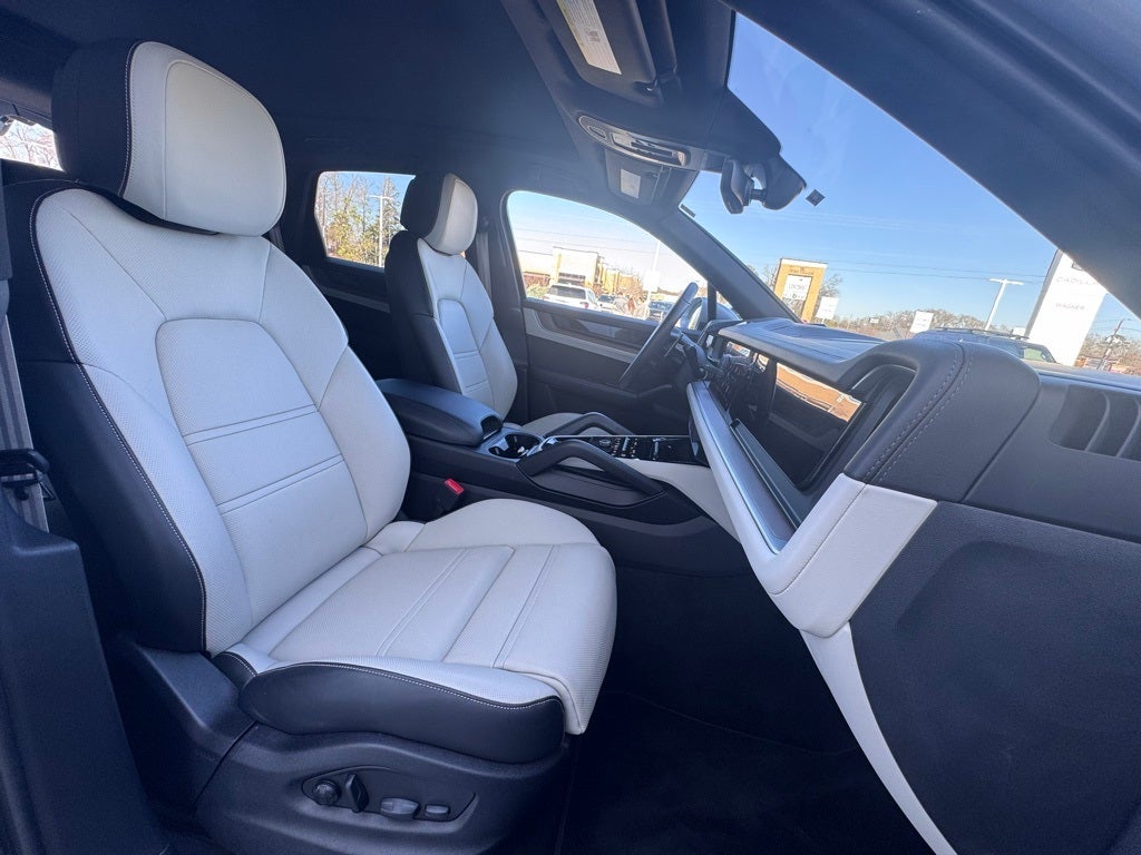2024 Porsche Cayenne S