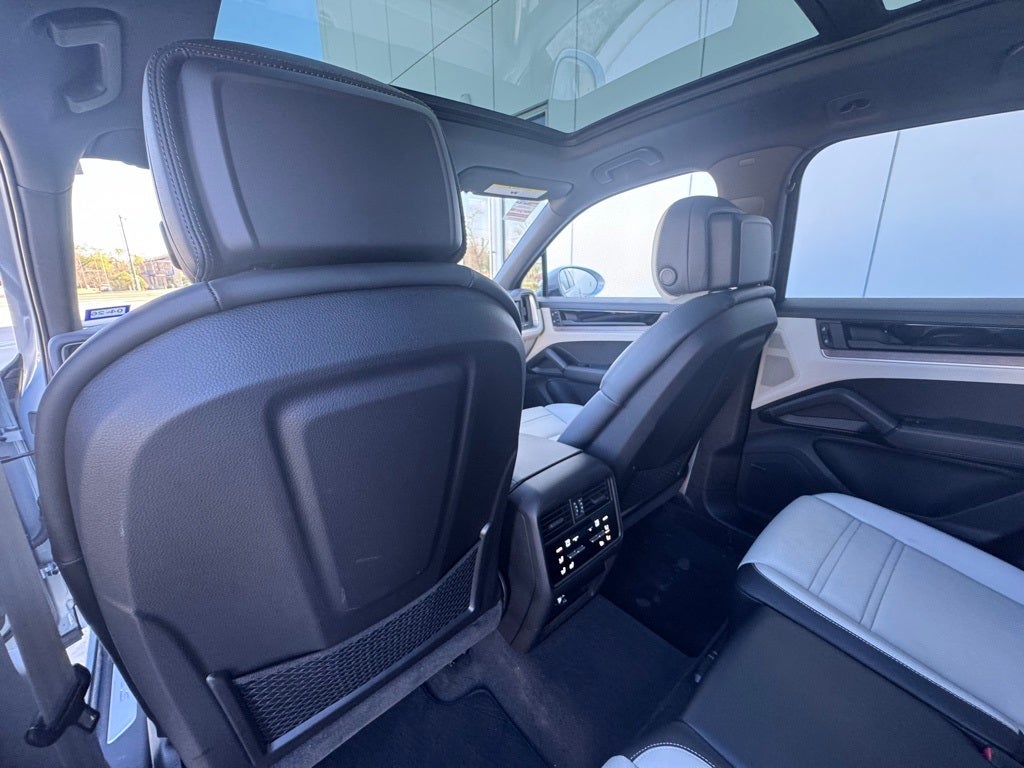 2024 Porsche Cayenne S