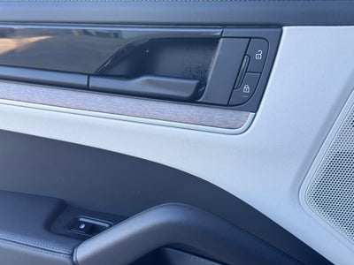 2024 Porsche Cayenne S