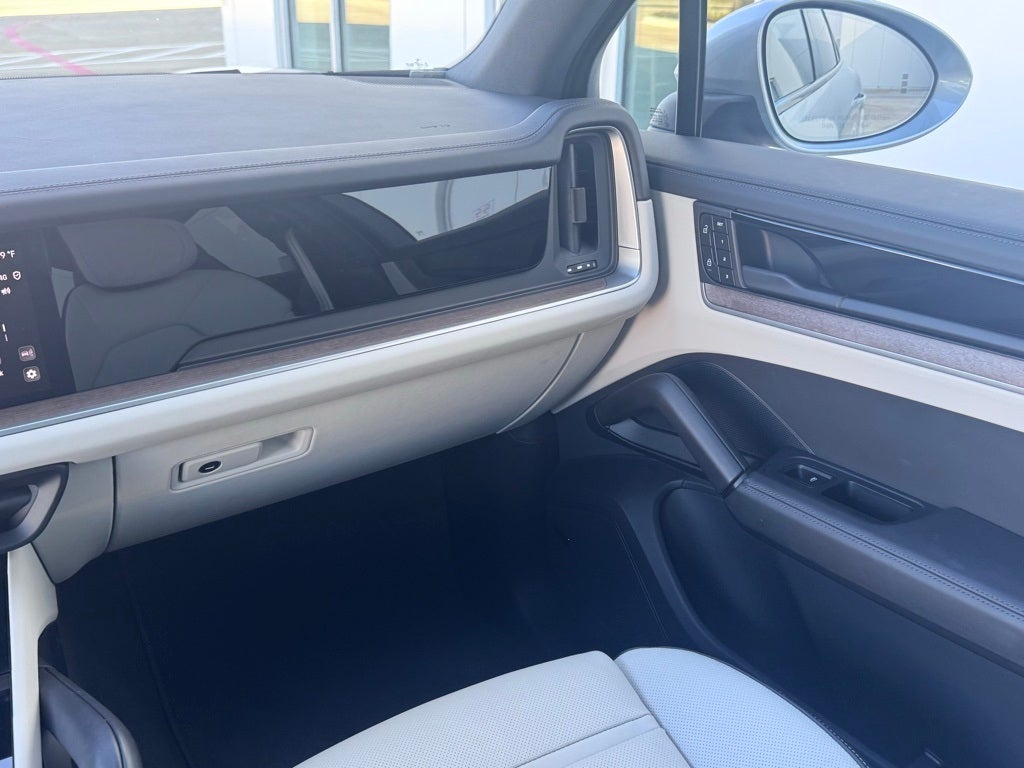 2024 Porsche Cayenne S