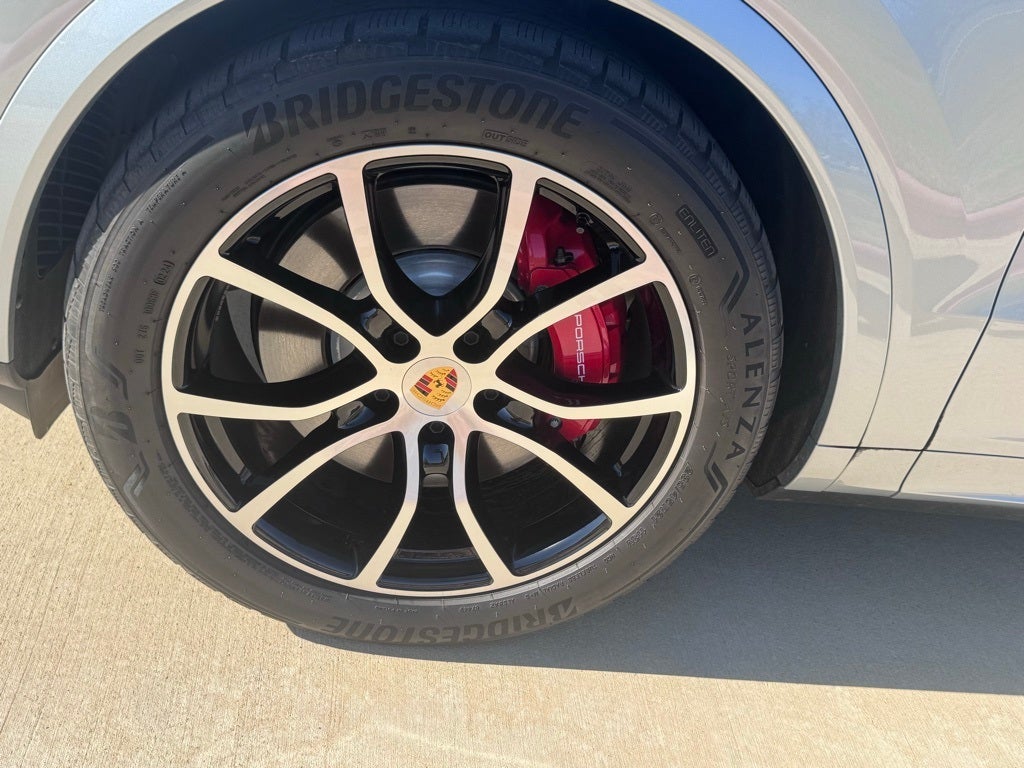 2024 Porsche Cayenne S